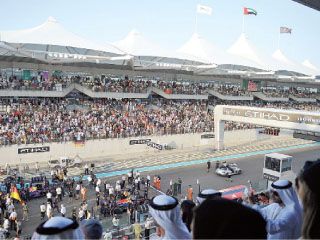 الإمارات  مركز عالمي في السياحة الثقافية والرياضية